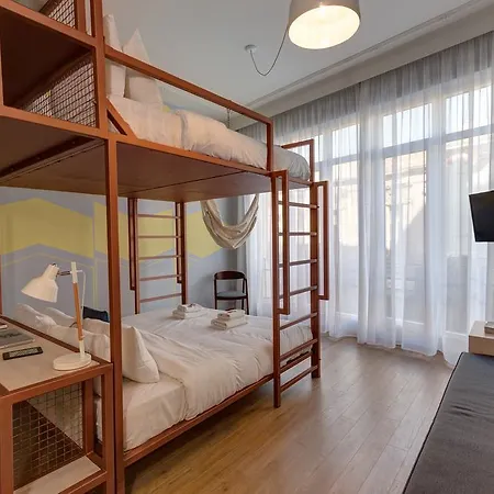 Hotel Colors Urban 4*
