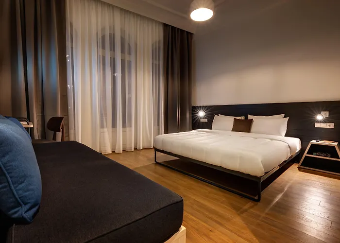 Colors Urban 4*