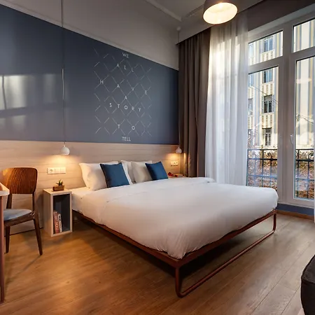 Colors Urban 4*