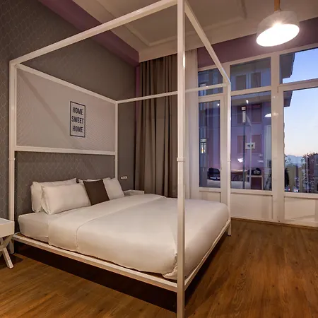 Colors Urban Hotell
