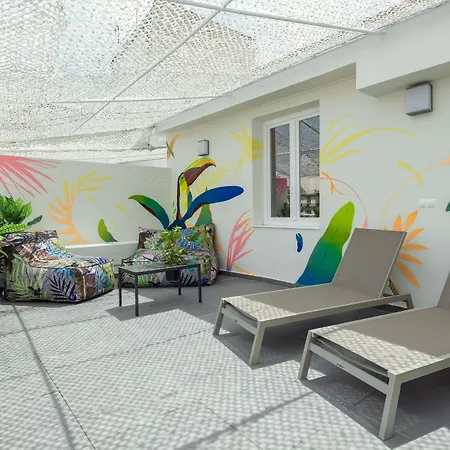 Hotel Colors Urban 4*