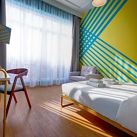 Colors Urban 4*