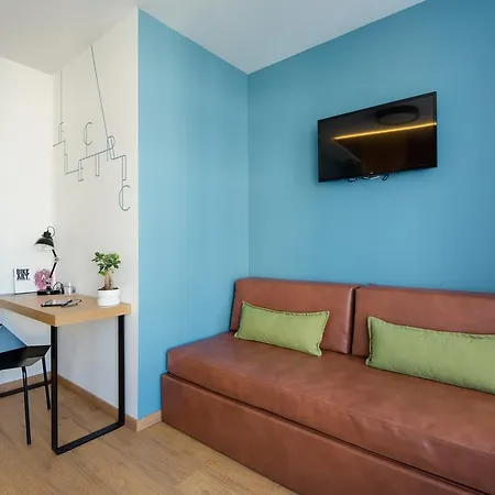 Hotel Colors Urban 4*